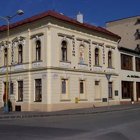 Victoria - Penzion & Restaurant Zvolen Dış mekan fotoğraf