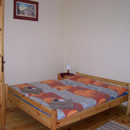 Victoria - Penzion & Restaurant Zvolen Dış mekan fotoğraf