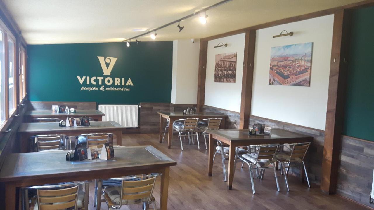 Victoria - Penzion & Restaurant Zvolen Dış mekan fotoğraf